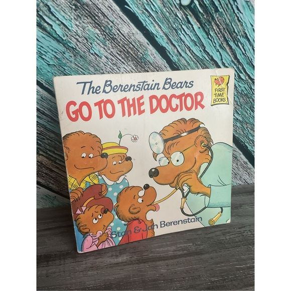 1981 The Berenstain Bears Go to The Doctor By Stan & Jan Berenstain 🌿🍒 - Picture 1 of 10